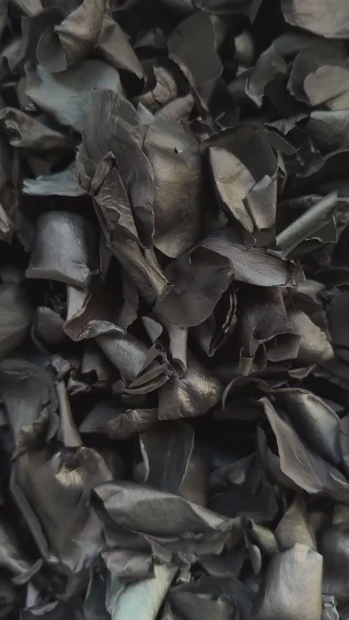 Black Rose Petals | Goth Wedding